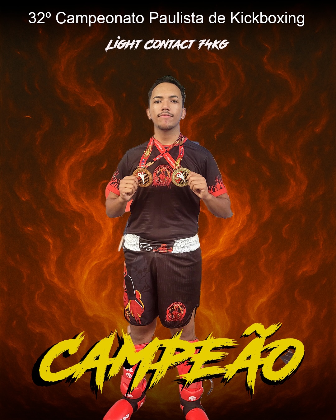 Arte de campeão do 32º Campeonato Paulista de Kickboxing: atleta da Keller Fight Team com duas medalhas, light contact 74 kg, sobre fundo de chamas.